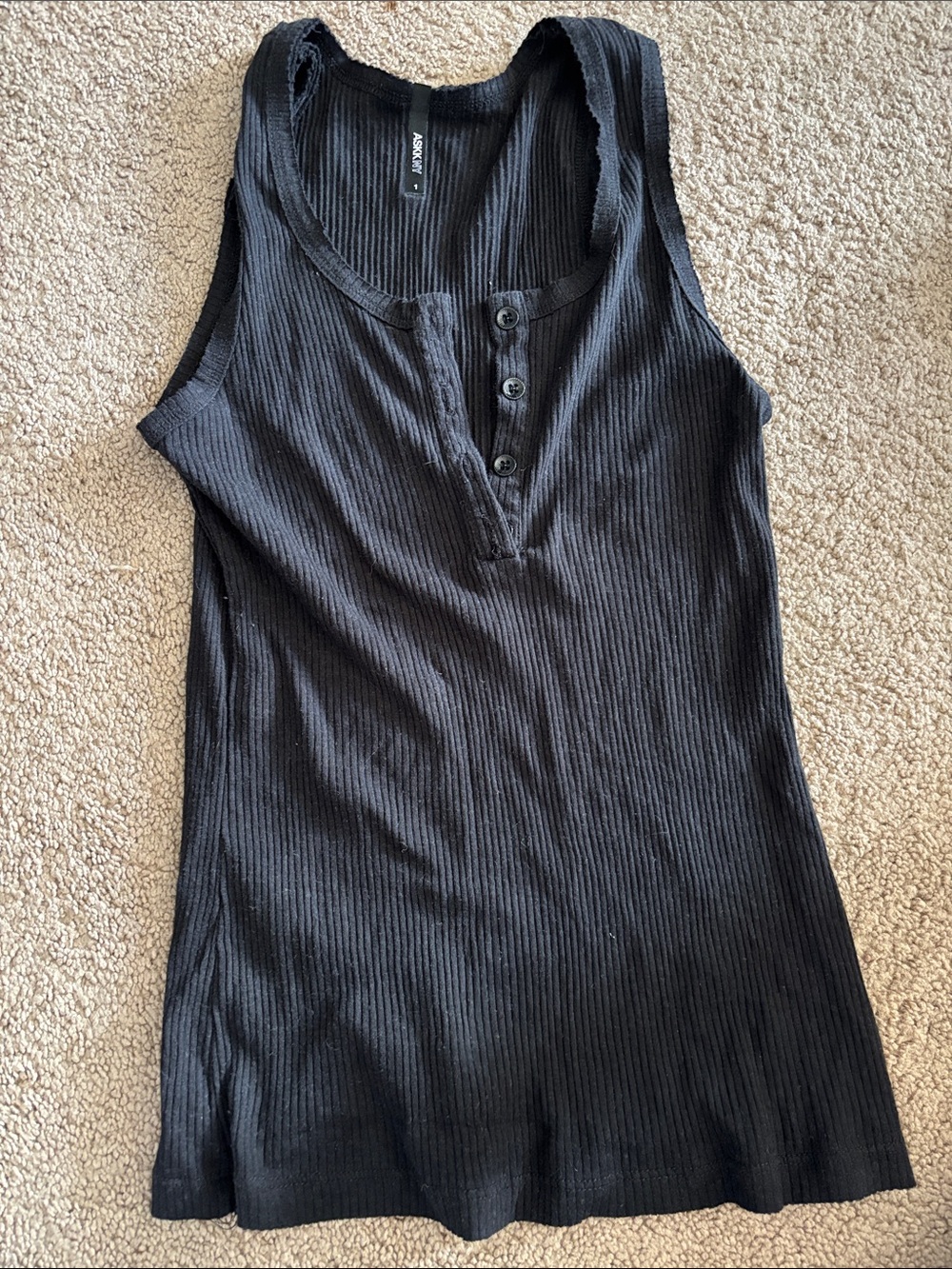 Black ribbed Henley tank